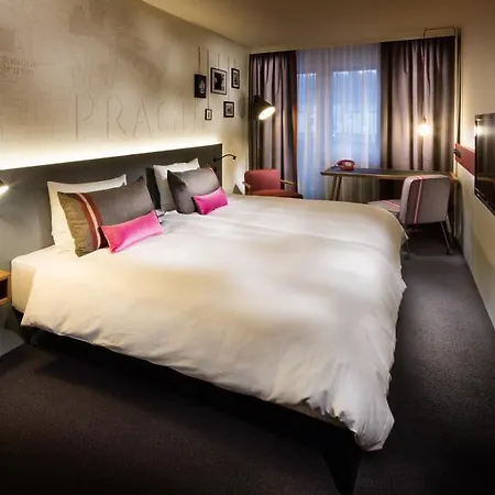 Pentahotel Hotel 4*